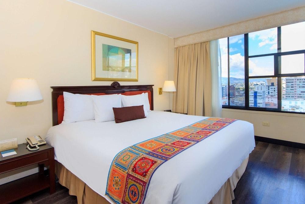 La Quinta by Wyndham Quito photo 2