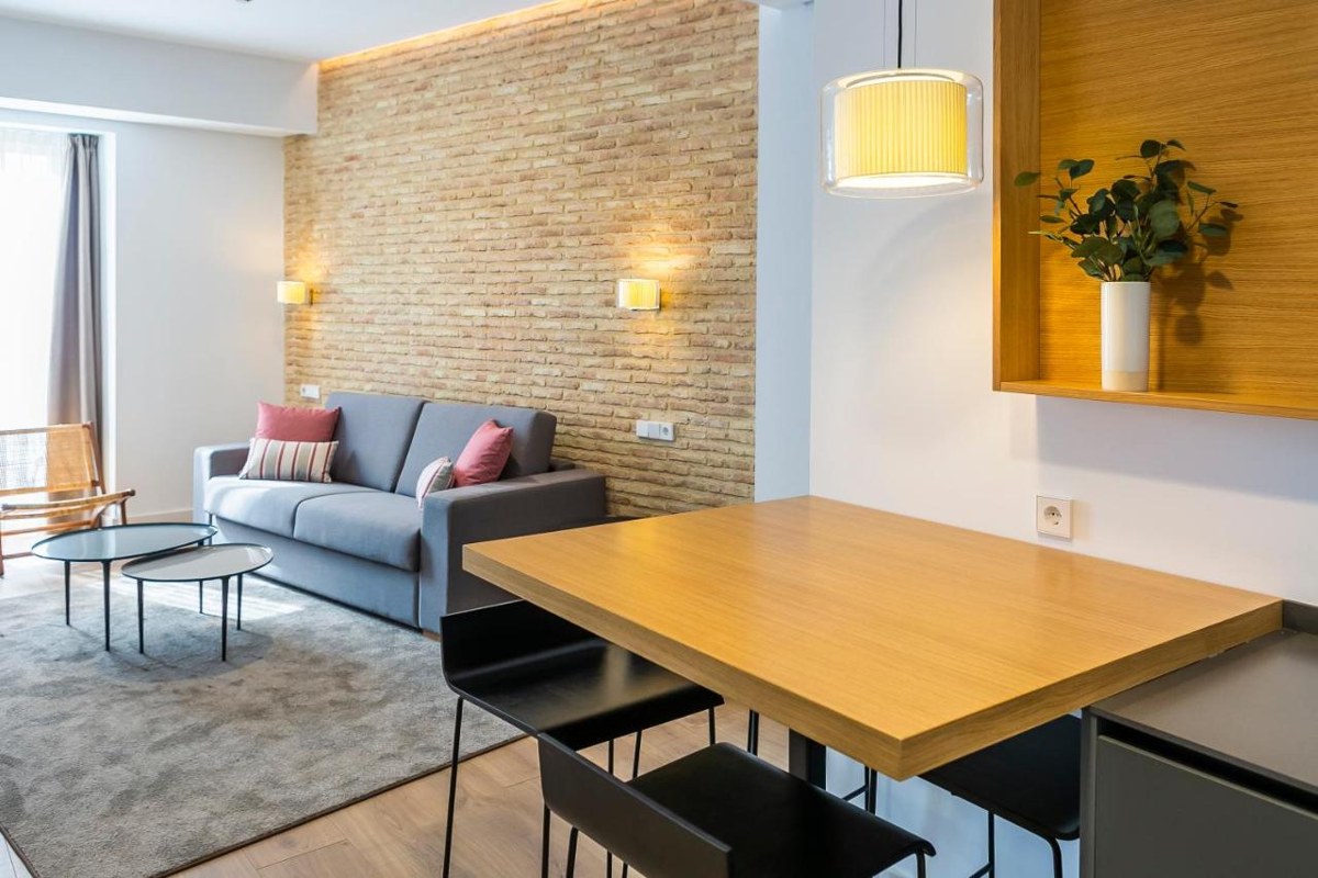 AQUITANIA HOME SUITES photo 2