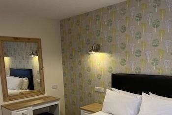 THE BOURNBROOK INN photo 2
