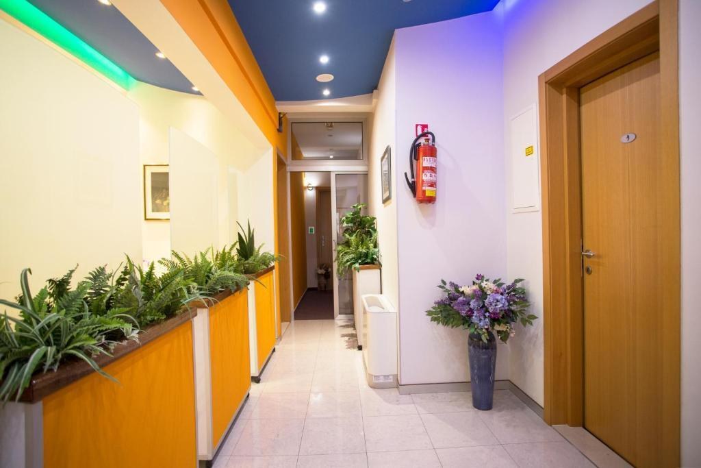 Hotel More photo 1