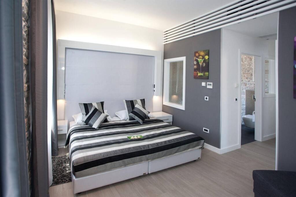 Authentic Luxury Rooms photo 2