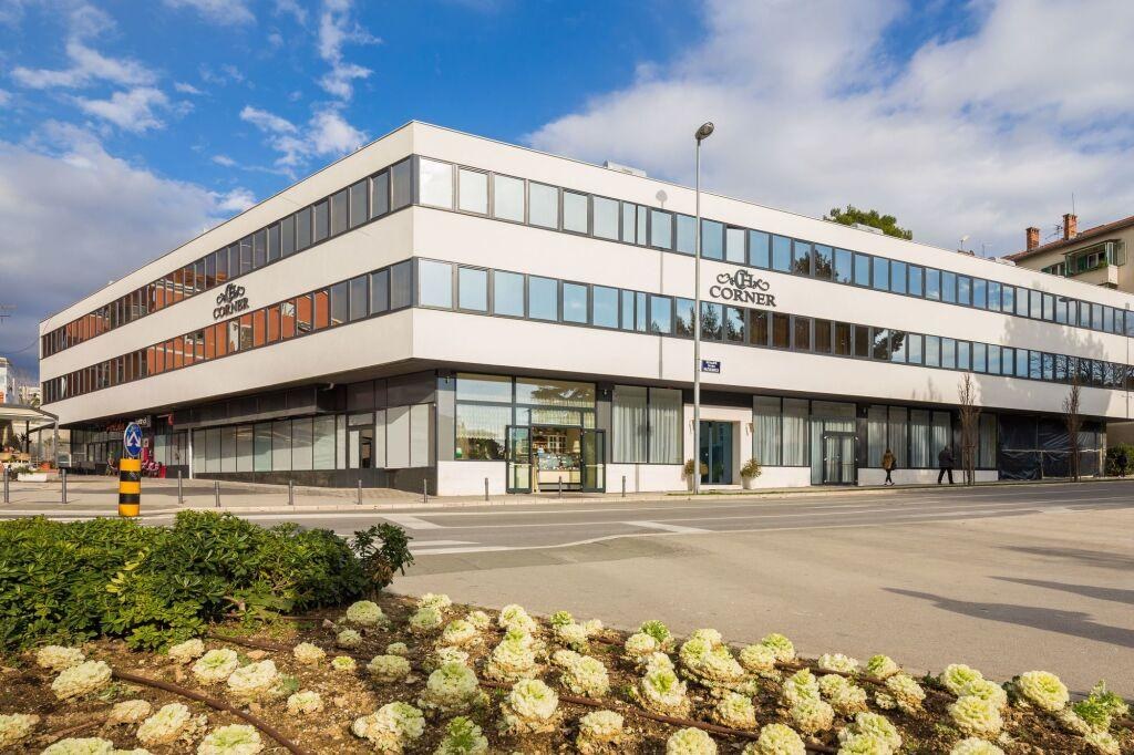 Hotel Corner