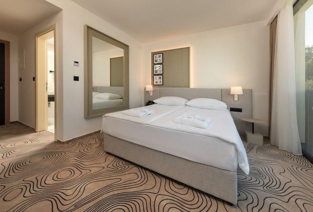 Seesea Hotel photo 2