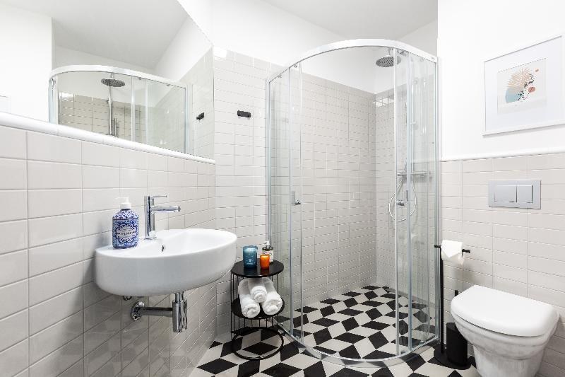 H11 Aparthotel photo 2