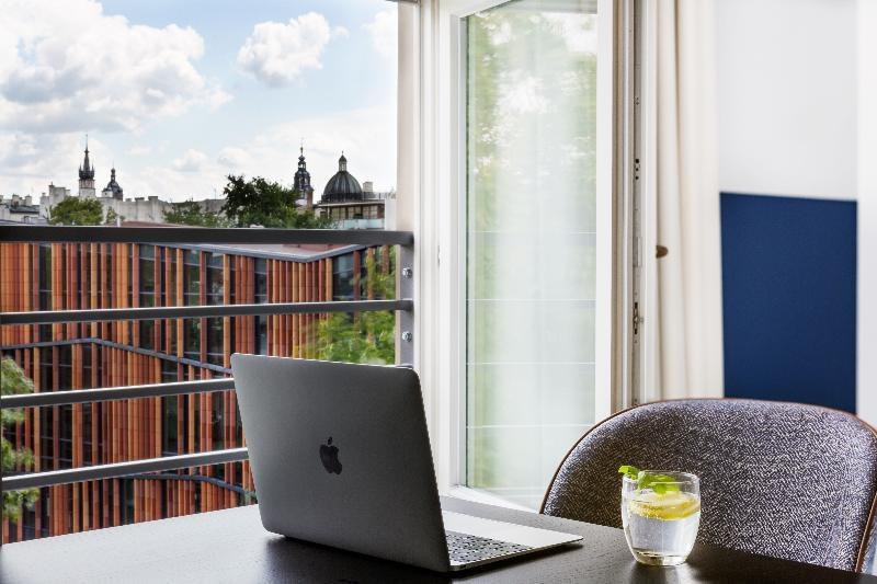 H11 Aparthotel photo 4