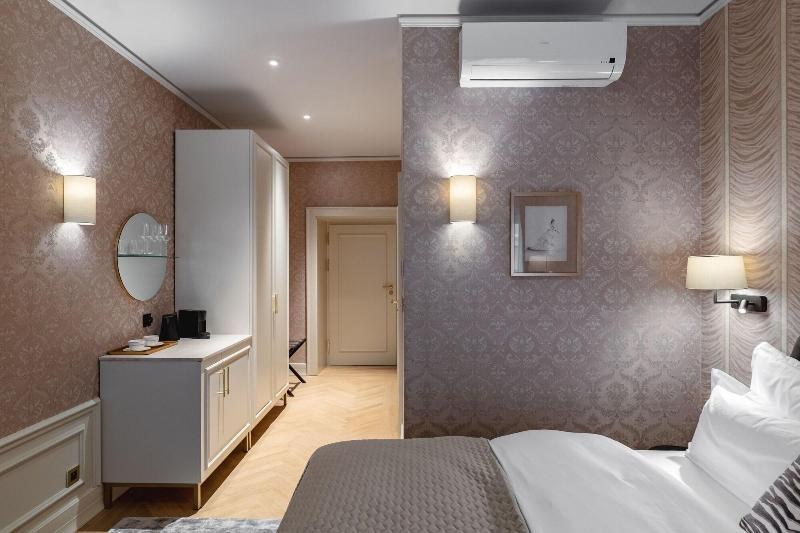 Hotel Unicus Palace Old Town - Destigo Hotels photo 4
