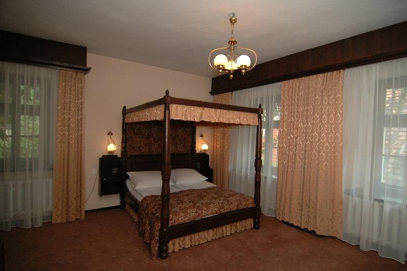 Dwor Polski Hotel photo 1
