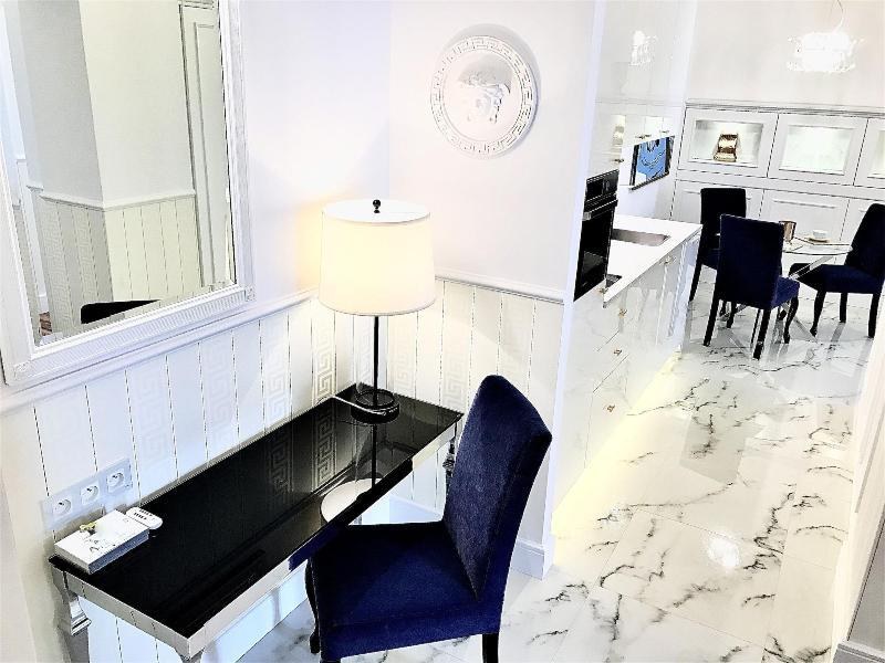 MONDRIAN Luxury Suites&Apartments OldTown MarketSq photo 2