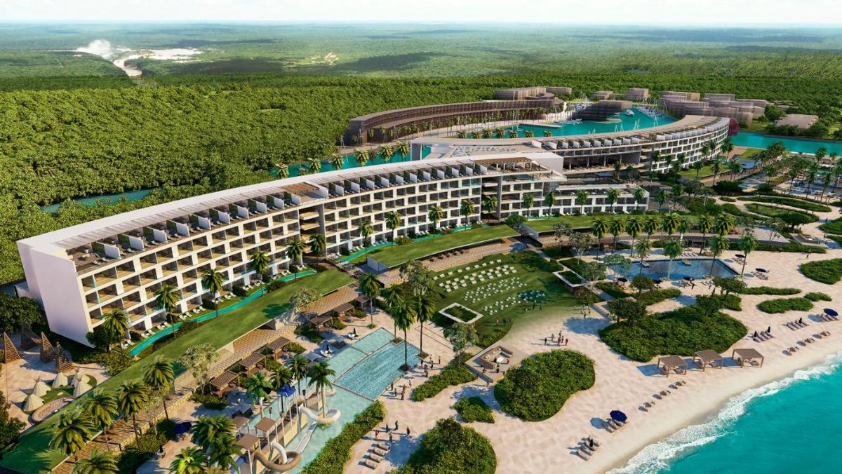 SLS PLAYA MUJERES