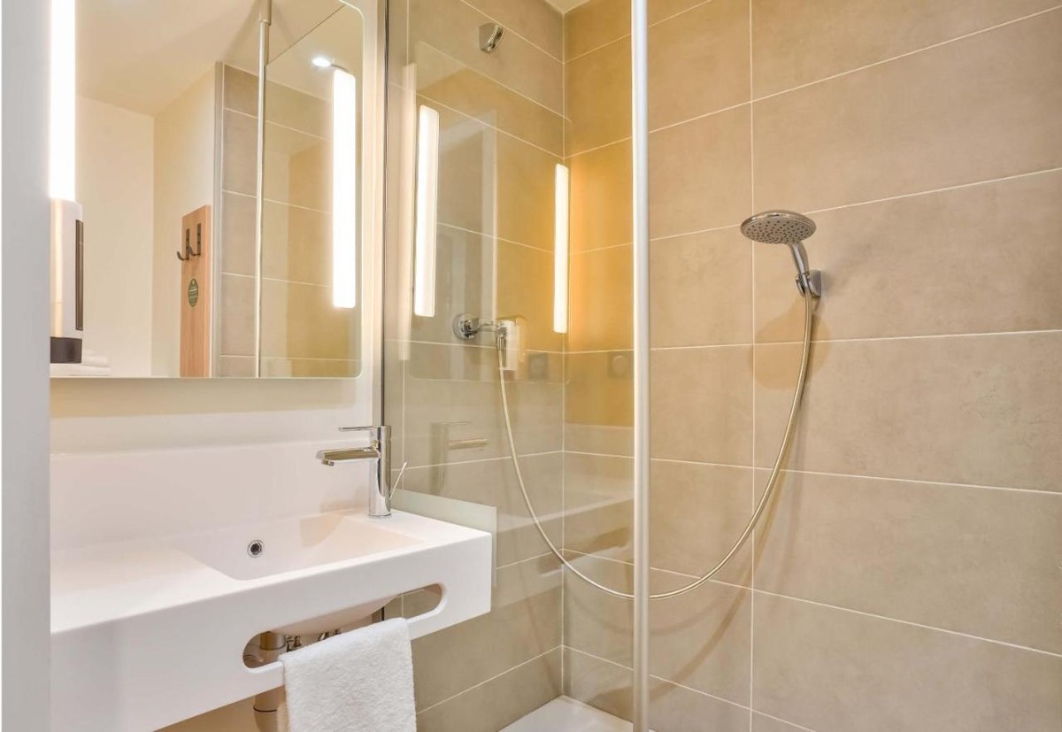 B&B HOTEL PARIS PORTE D'ORLEANS photo 3