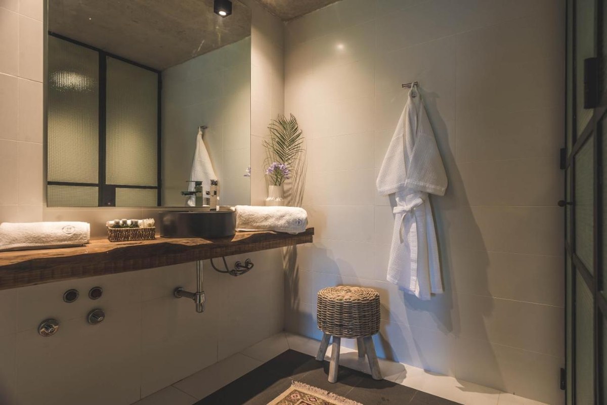 BE HOUSE SUITES & SPA photo 2