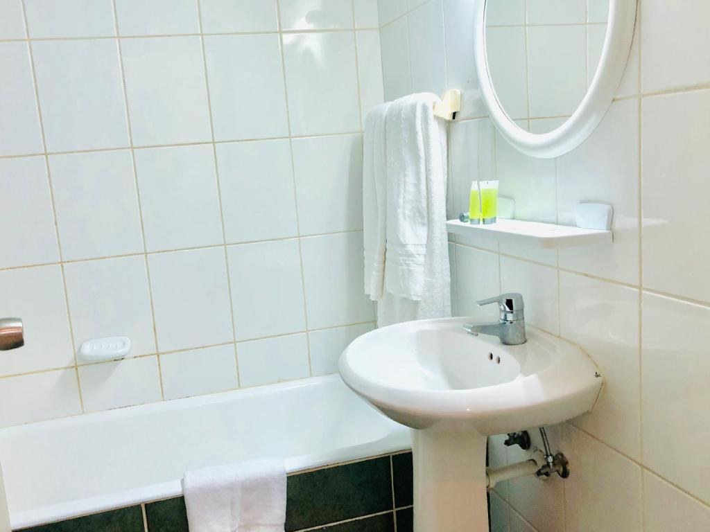TOXOTIS HOTEL APARTMENTS photo 2