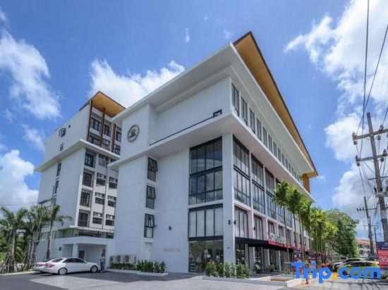 Tour De Phuket Hotel