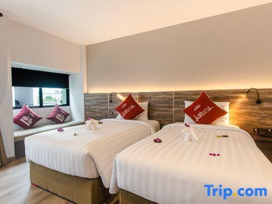 Tour De Phuket Hotel photo 4