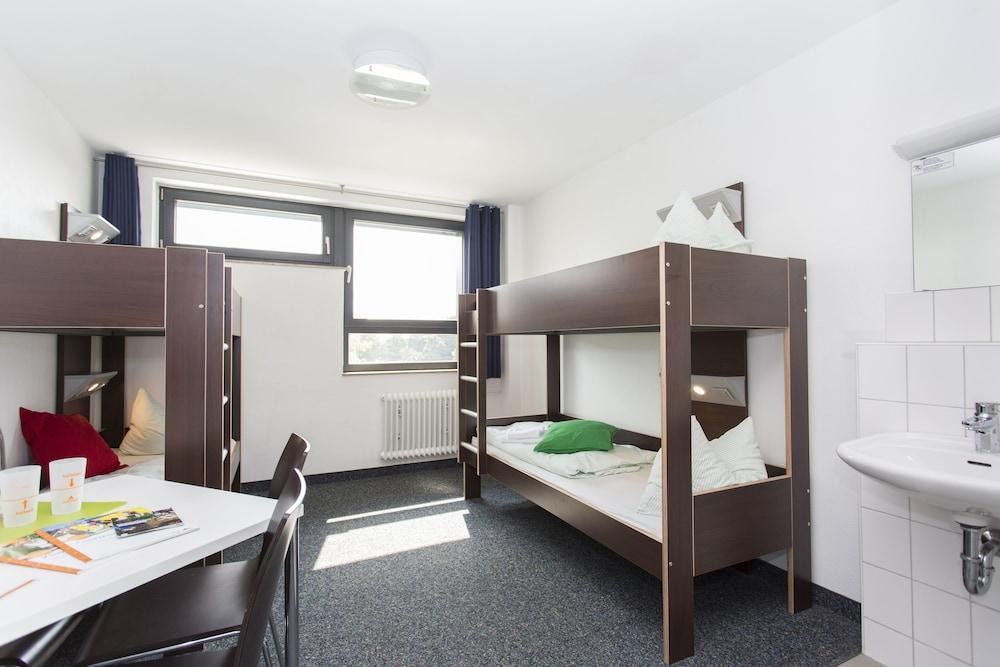 JUGENDHERBERGE KOELN-RIEHL - CITY HOSTEL photo 4