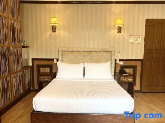 Red Coconut Beach Hotel Boracay photo 3