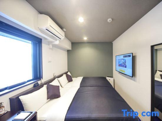 HOTEL LiVEMAX Hakataeki Minami photo 1