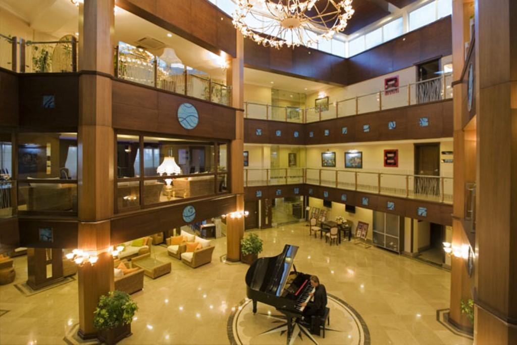 HOTEL LATANYA PARK RESORT photo 1