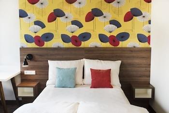 KONCEPT HOTEL ZUM KOSTBAREN BLUT