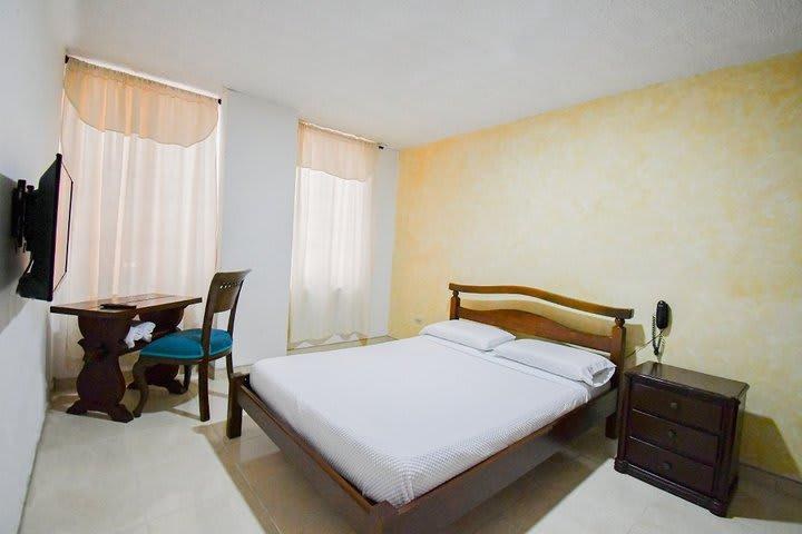 Hotel Toledo Plaza photo 1