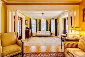 1000 ISLANDS BED AND BREAKFAST ¿ THE BULLOCH HOUSE
