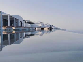 CRESANTO LUXURY SUITES