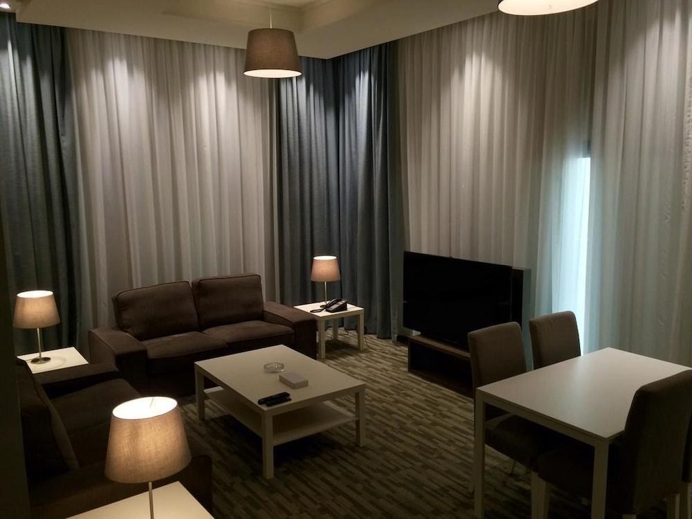 loren serviced Apartment Corniche photo 1