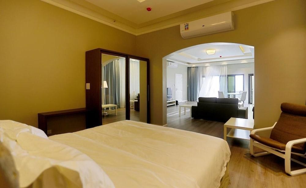 loren serviced Apartment Corniche photo 4