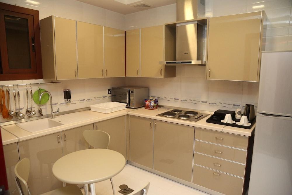 Bram Hotel Suites photo 4