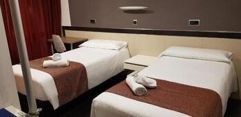 HOSTAL LEVANTE photo 4