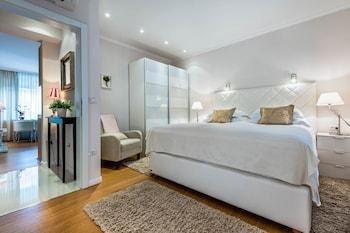 MADISON LUXURY APARTMENTS