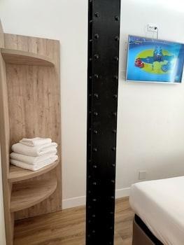 HOSTAL MANUELA BY GAIAROOMS