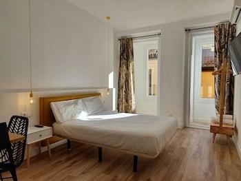 HOSTAL MANUELA BY GAIAROOMS photo 2