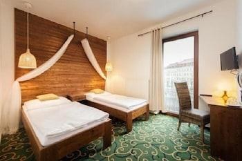 HOTEL SHARINGHAM photo 2