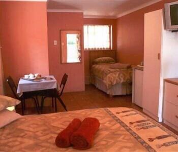 TREETOPS GUESTHOUSE photo 3