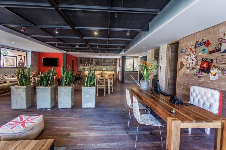 Hotel Mika 70 Suites photo 1