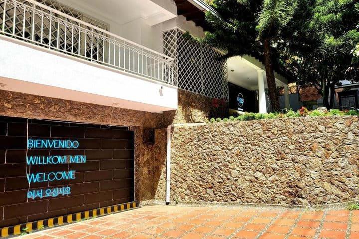 Hotel Hostal Caps El Poblado photo 1