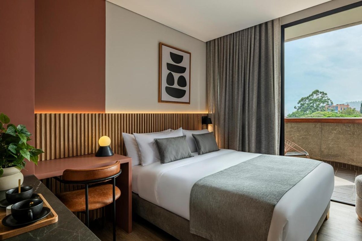 HEISS HOTEL