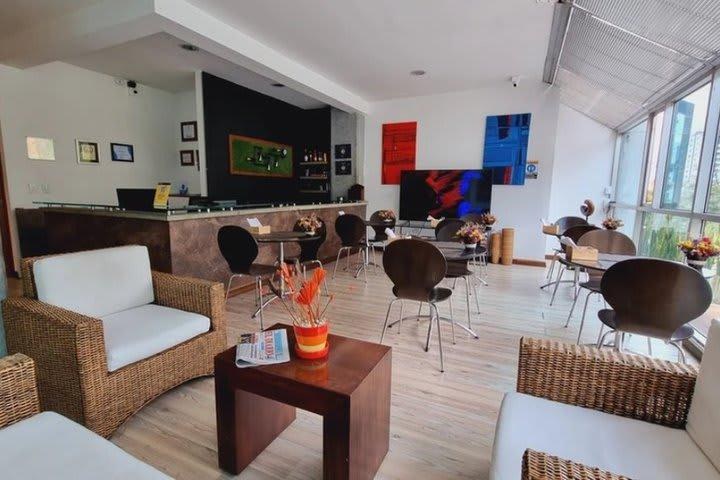Hotel Habitat Suite photo 2