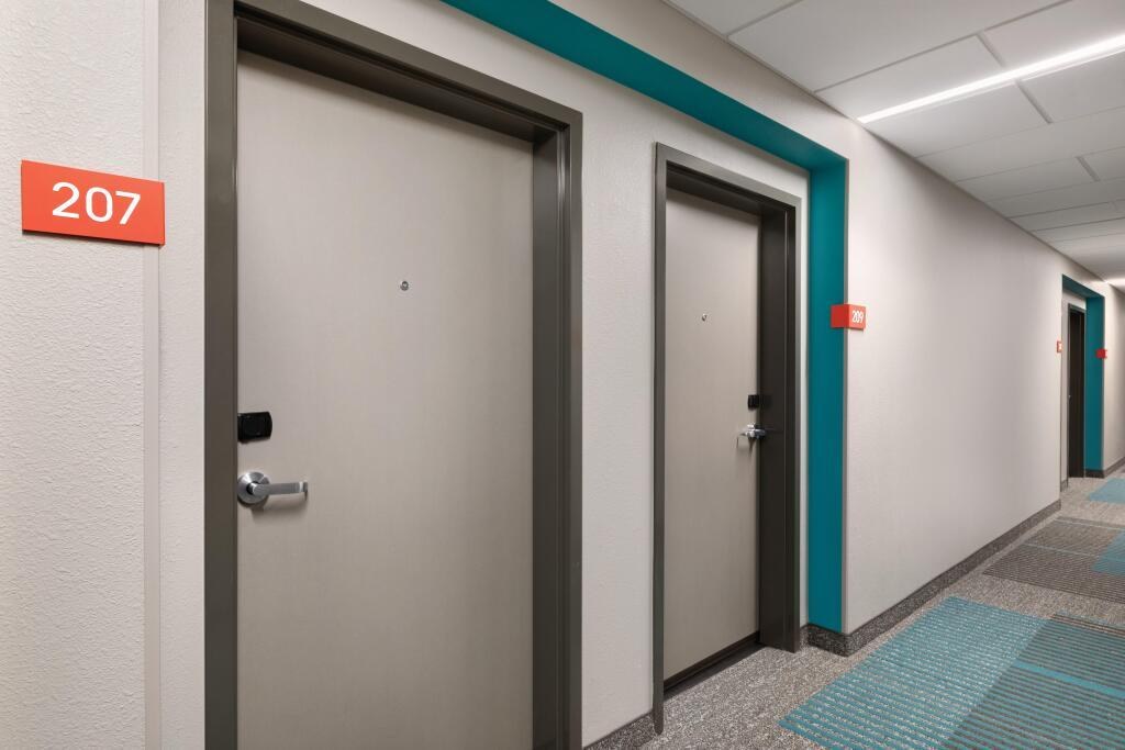 avid hotel Nashville Airport by IHG