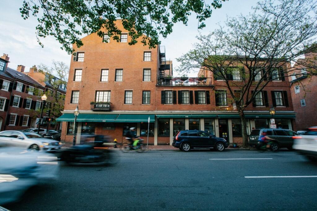 Beacon Hill Hotel & Bistro