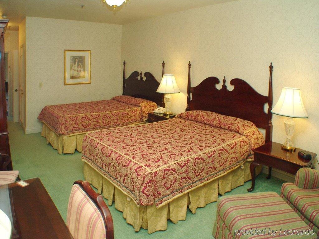 Carlyle Hotel photo 2