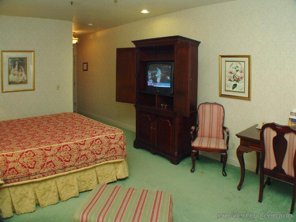 Carlyle Hotel photo 3
