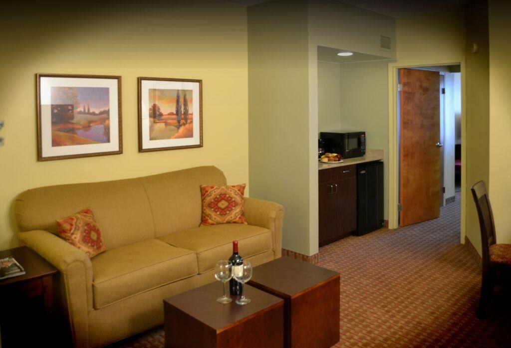 Euro Suites Hotel photo 3