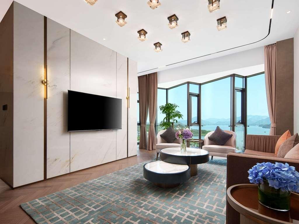 Grand Mercure Hangzhou Qingshan Lake photo 4