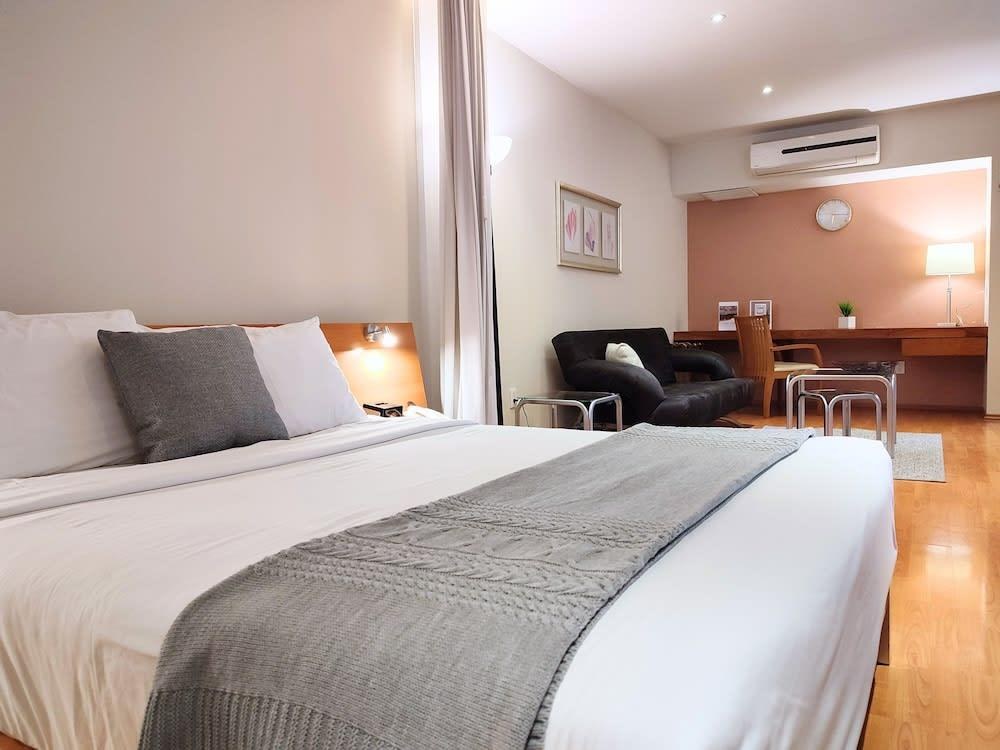 Lombardo Suites photo 3