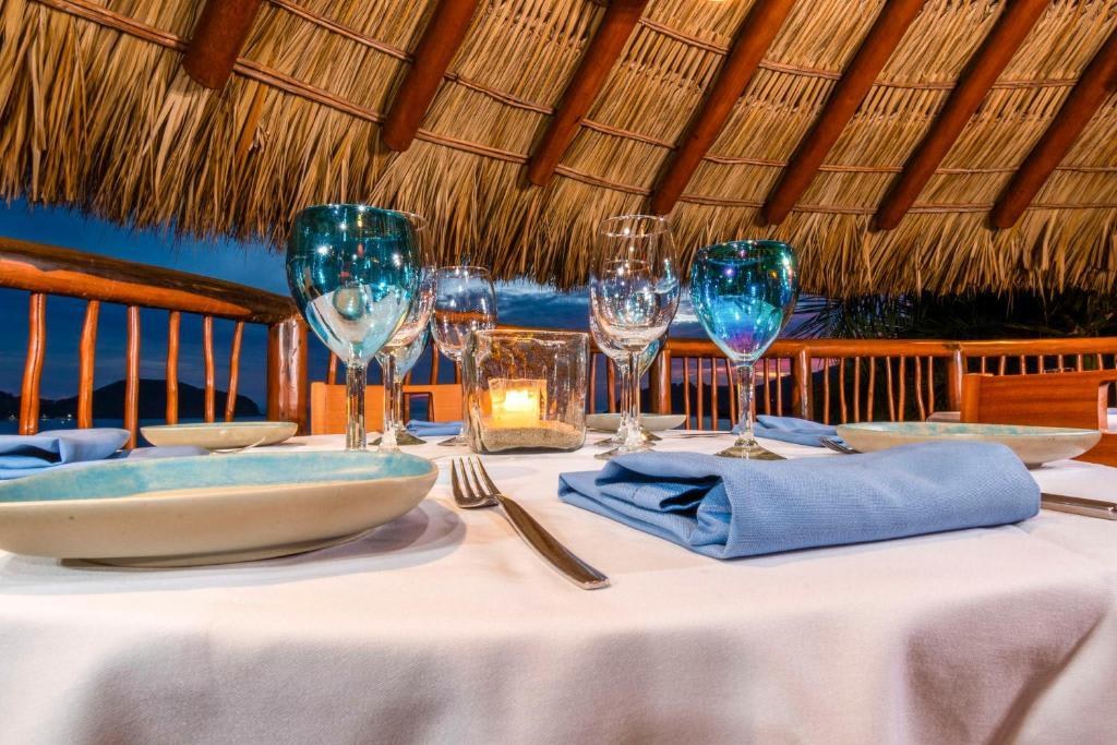 Hilton Grand Vacations Club Zihuatanejo photo 2