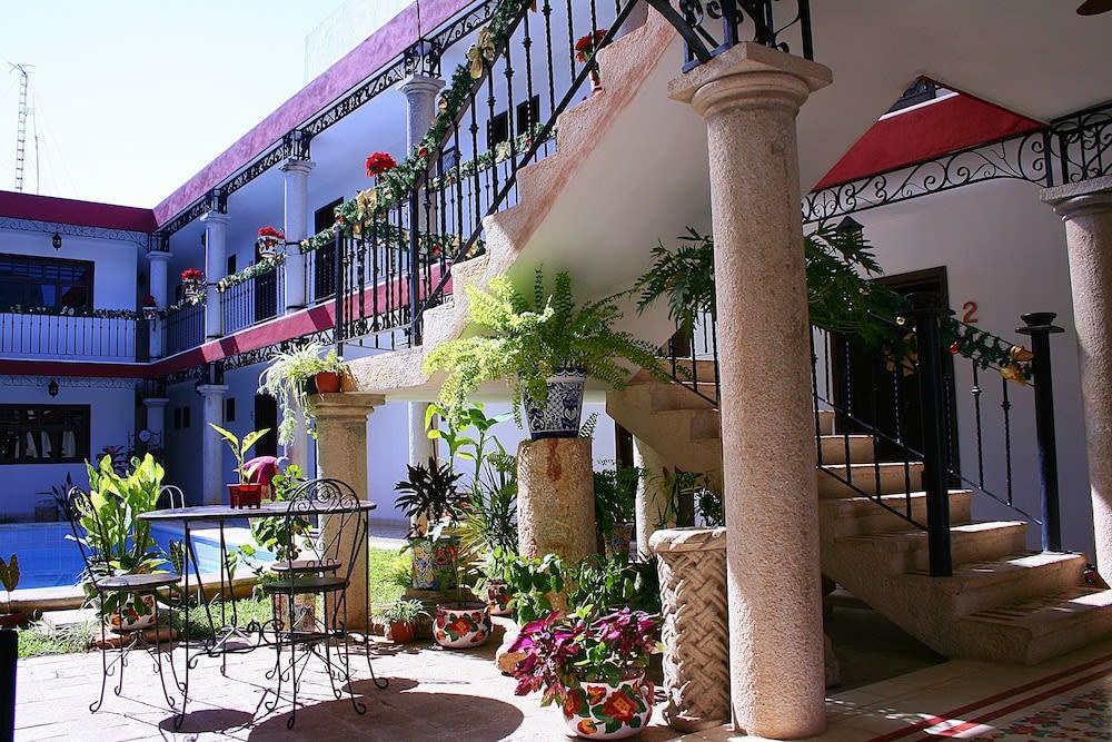 Hotel Colonial La Aurora photo 1
