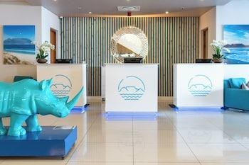 BLAAUWBERG BEACH HOTEL photo 2
