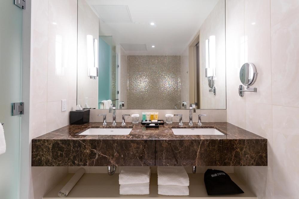 The Sutton Place Hotel Toronto photo 3